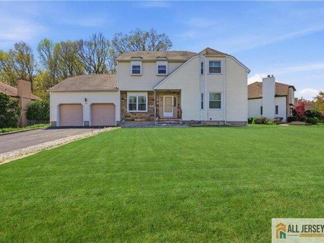 House for sale in Cliffwood, New Jersey