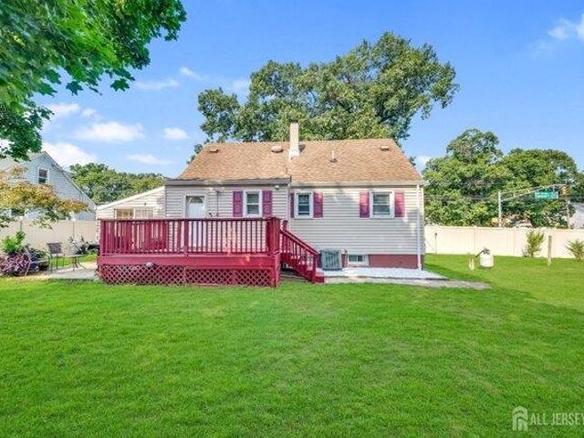 House for sale in Cliffwood, New Jersey