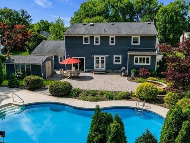 House for sale in Cliffwood, New Jersey