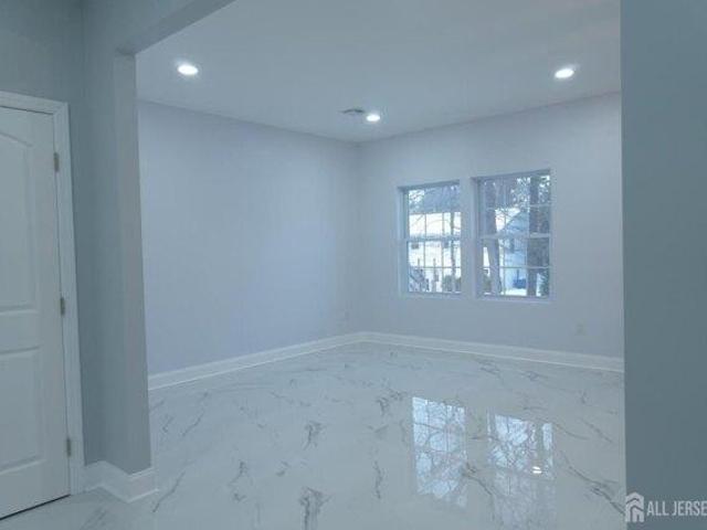 House for sale in Cliffwood, New Jersey