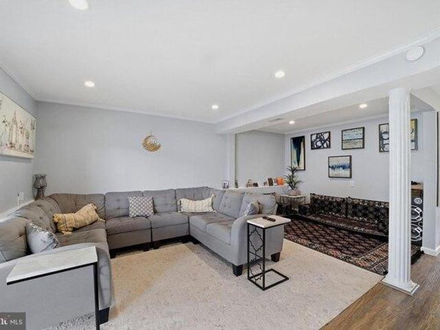House for sale in Cliffwood, New Jersey