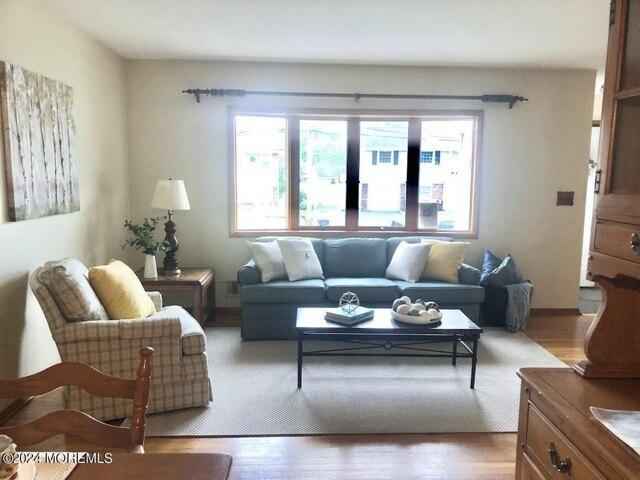 House for sale in Cliffwood, New Jersey