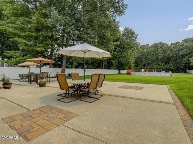 House for sale in Cliffwood, New Jersey