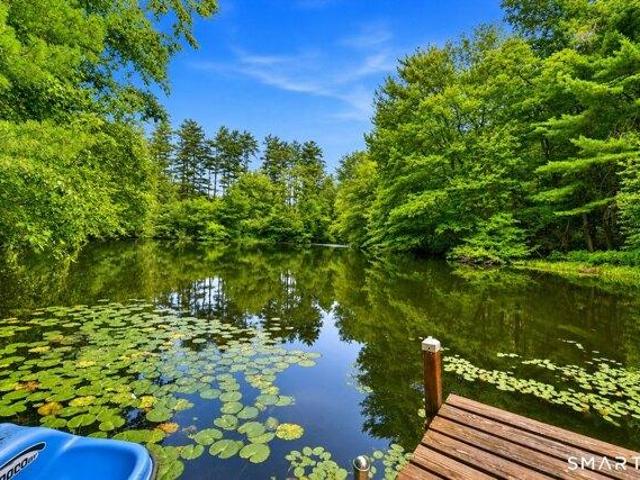 House for sale in Oxford, Connecticut