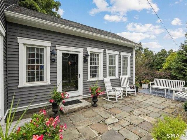 House for sale in Oxford, Connecticut