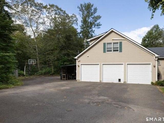 House for sale in Oxford, Naugatuck Valley Planning Region