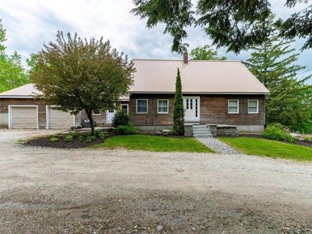 House for sale in Oxford, Maine