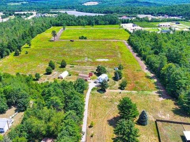House for sale in Oxford, Maine