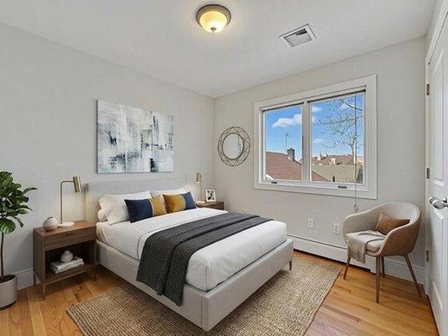 House for sale in Palisades Park, New Jersey