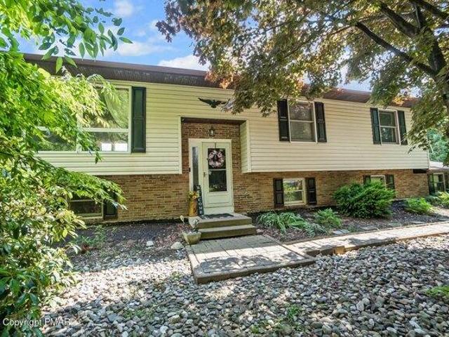 House for sale in Kresgeville, Pennsylvania