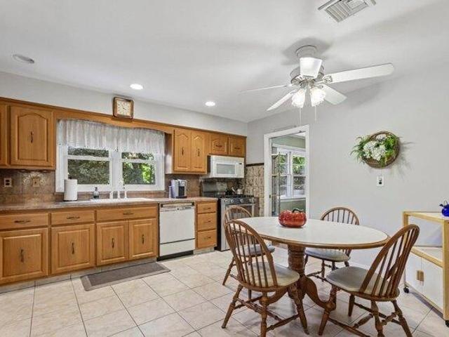 House for sale in Paramus, New Jersey