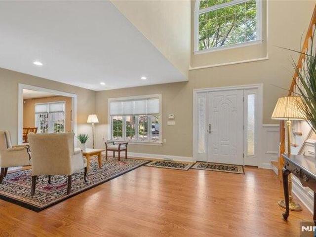 House for sale in Paramus, New Jersey
