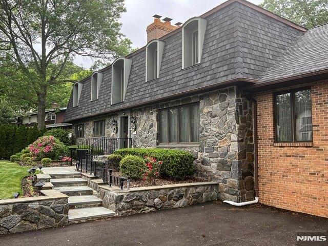 House for sale in Paramus, New Jersey