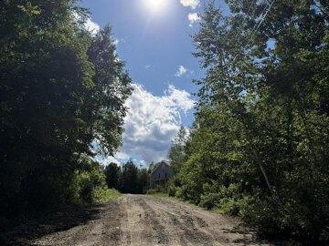 House for sale in Paris, Maine