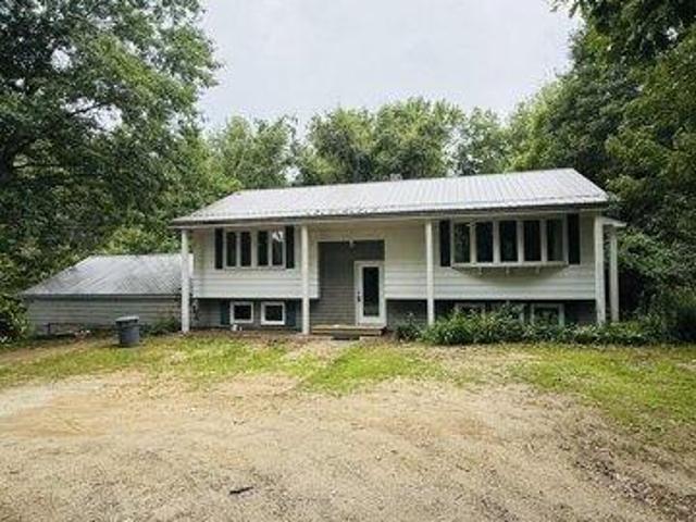 House for sale in Paris, Maine