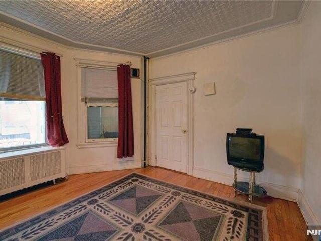 House for sale in Passaic, New Jersey