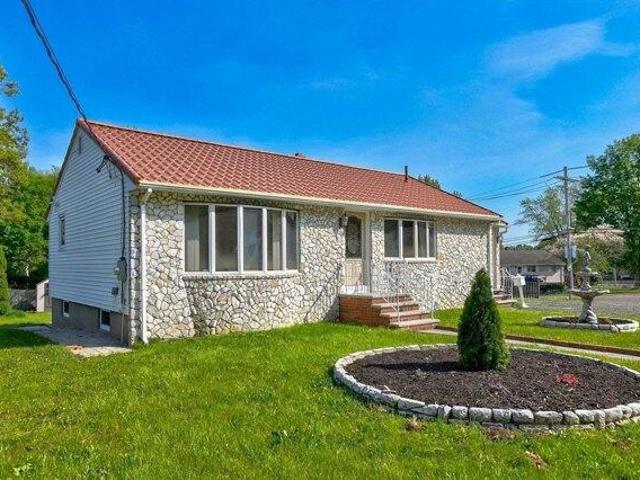 House for sale in Peabody, Massachusetts