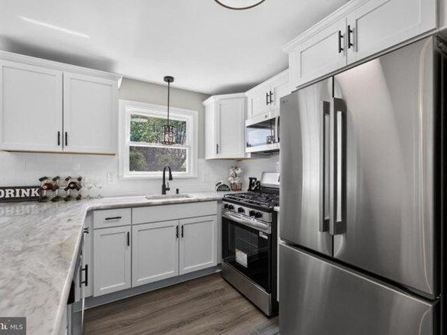 House for sale in Deepwater, New Jersey