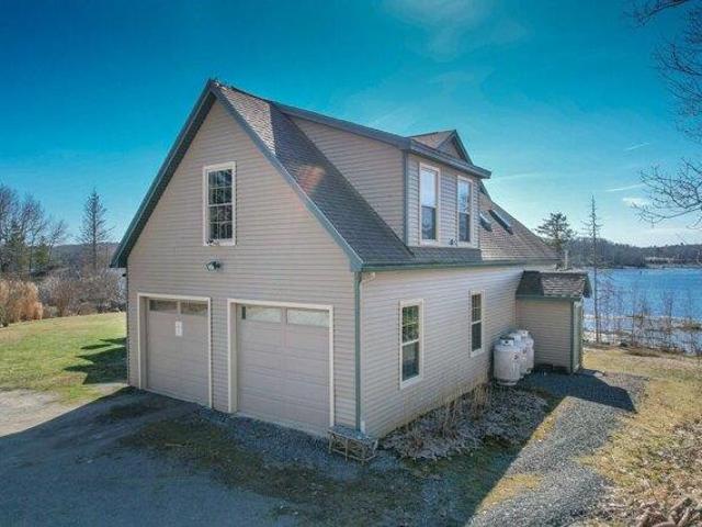 House for sale in Penobscot, Maine