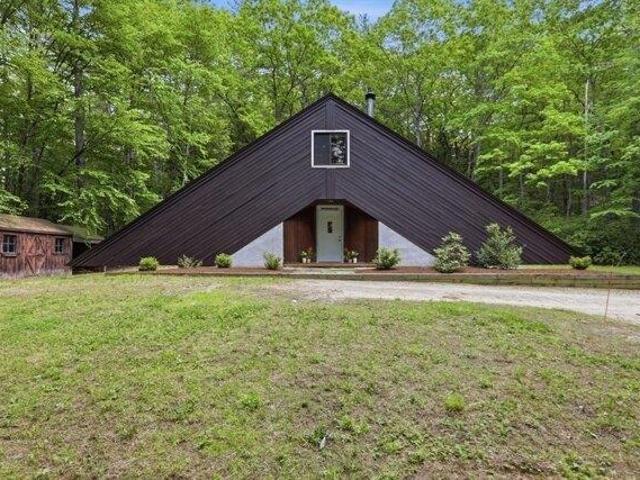 House for sale in Townsend, Massachusetts
