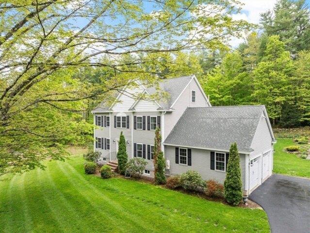 House for sale in Pepperell, Massachusetts