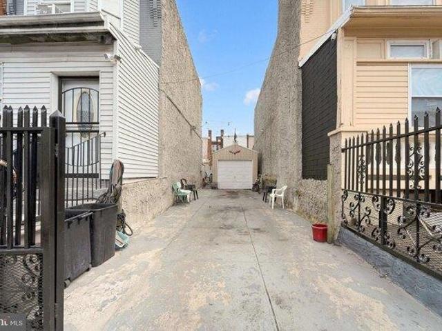 House for sale in Philadelphia, Pennsylvania