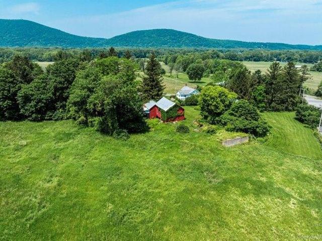 House for sale in Pine Plains, New York