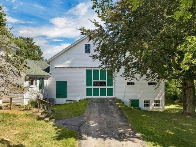 House for sale in Pittsfield, Merrimack County