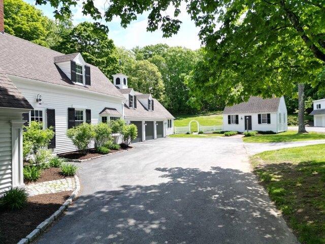 House for sale in Maine