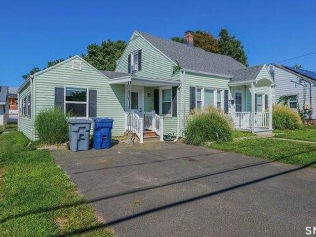 House for sale in Plainville, Capitol Planning Region
