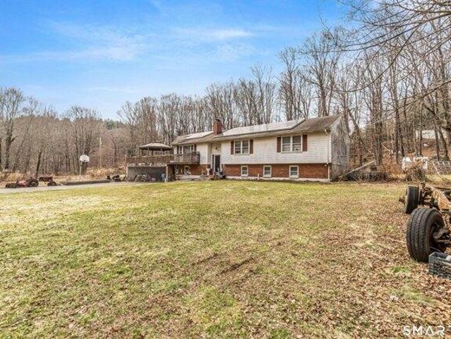 House for sale in Plymouth, Connecticut