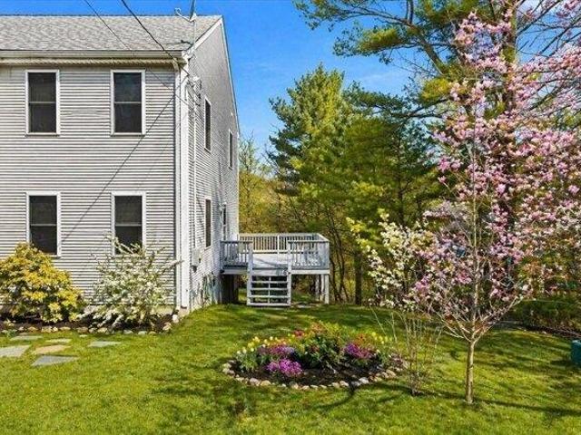 House for sale in Manomet, Massachusetts