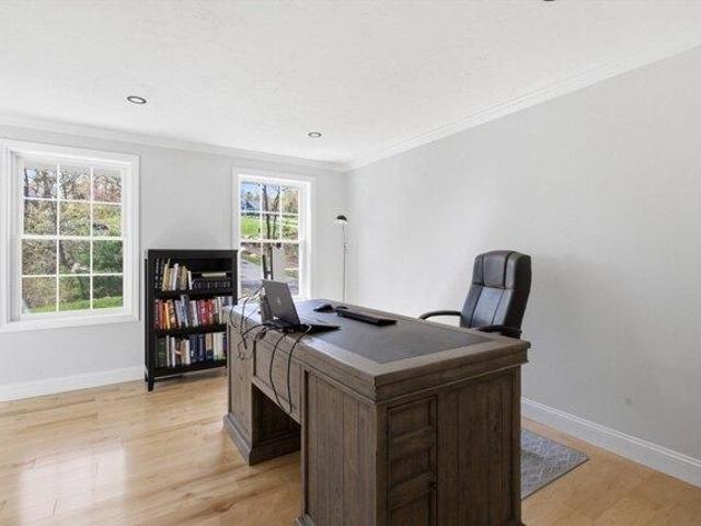 House for sale in Manomet, Massachusetts