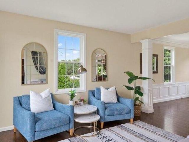 House for sale in Manomet, Massachusetts