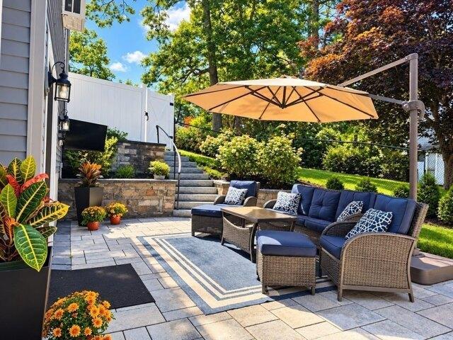 House for sale in Manomet, Massachusetts