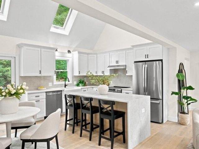 House for sale in Manomet, Massachusetts