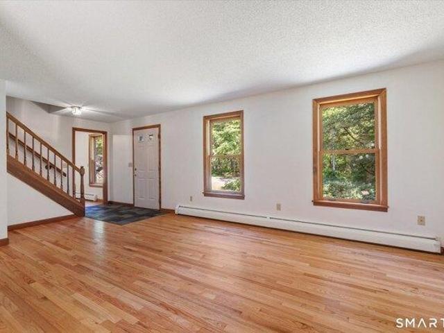 House for sale in Pomfret, Connecticut