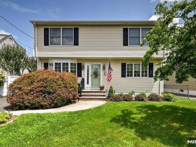 House for sale in Passaic, New Jersey