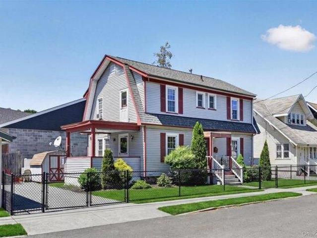 House for sale in Cuddebackville, New York