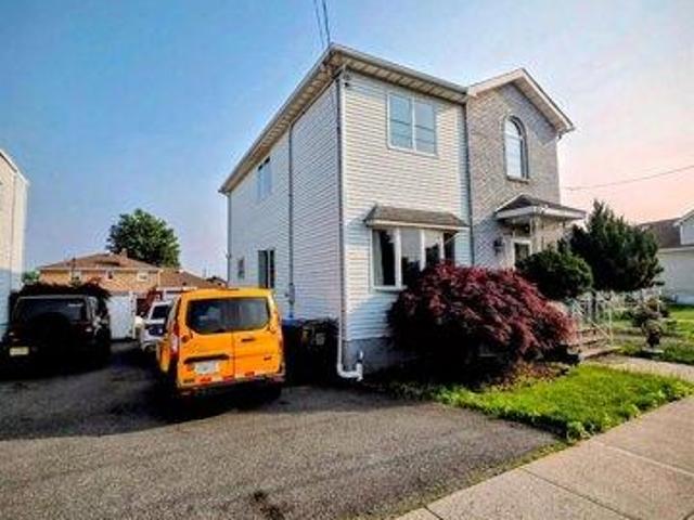 House for sale in Avenel, New Jersey