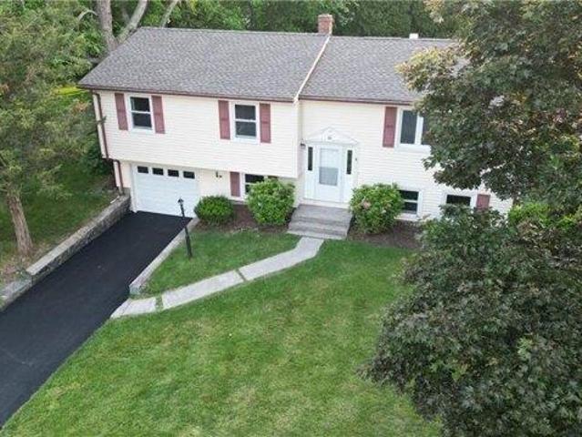 House for sale in Portsmouth, Rhode Island