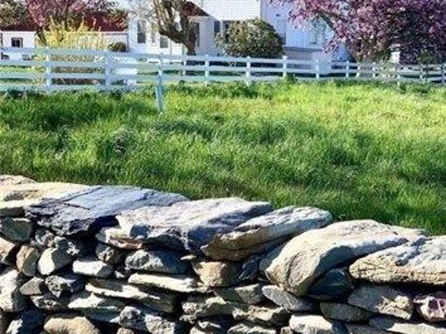 House for sale in Portsmouth, Rhode Island