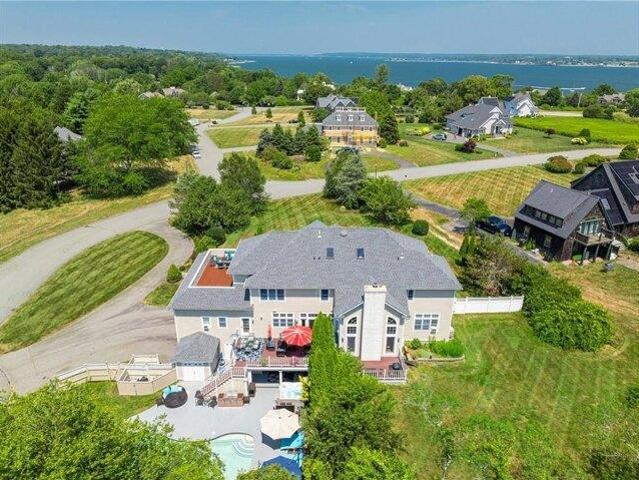 House for sale in Portsmouth, Rhode Island