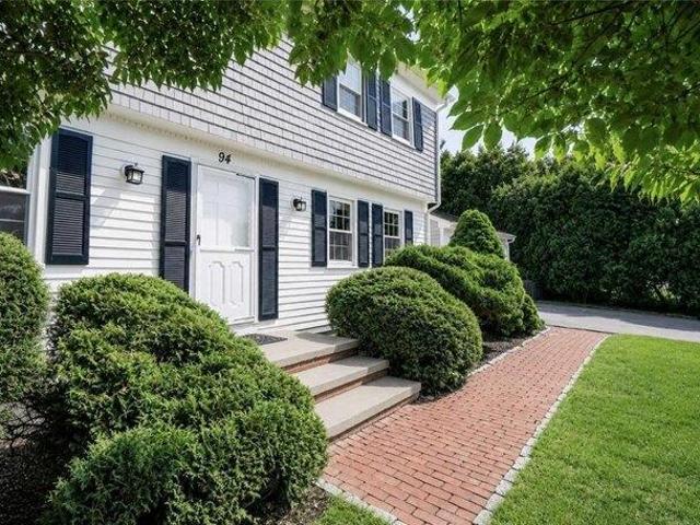 House for sale in Portsmouth, Rhode Island