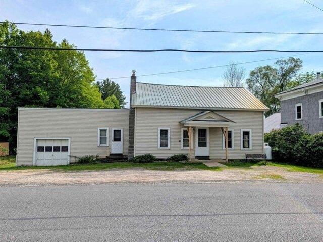 House for sale in Madrid, New York