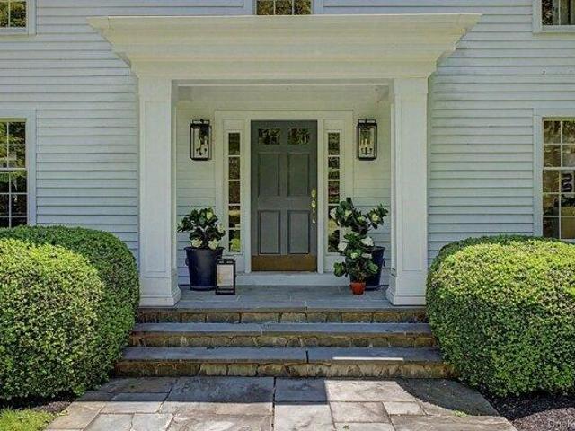 House for sale in Pound Ridge, New York