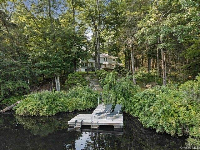 House for sale in Pound Ridge, New York