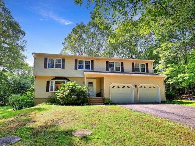 House for sale in Prospect, Connecticut