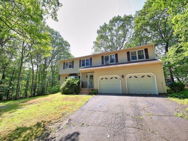 House for sale in Prospect, Connecticut