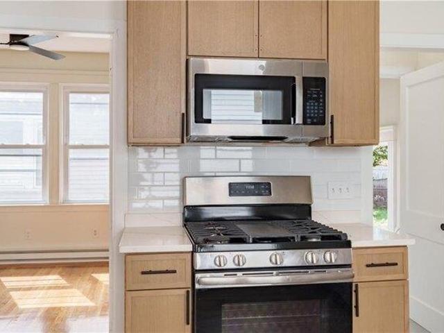 House for sale in Providence, Providence County